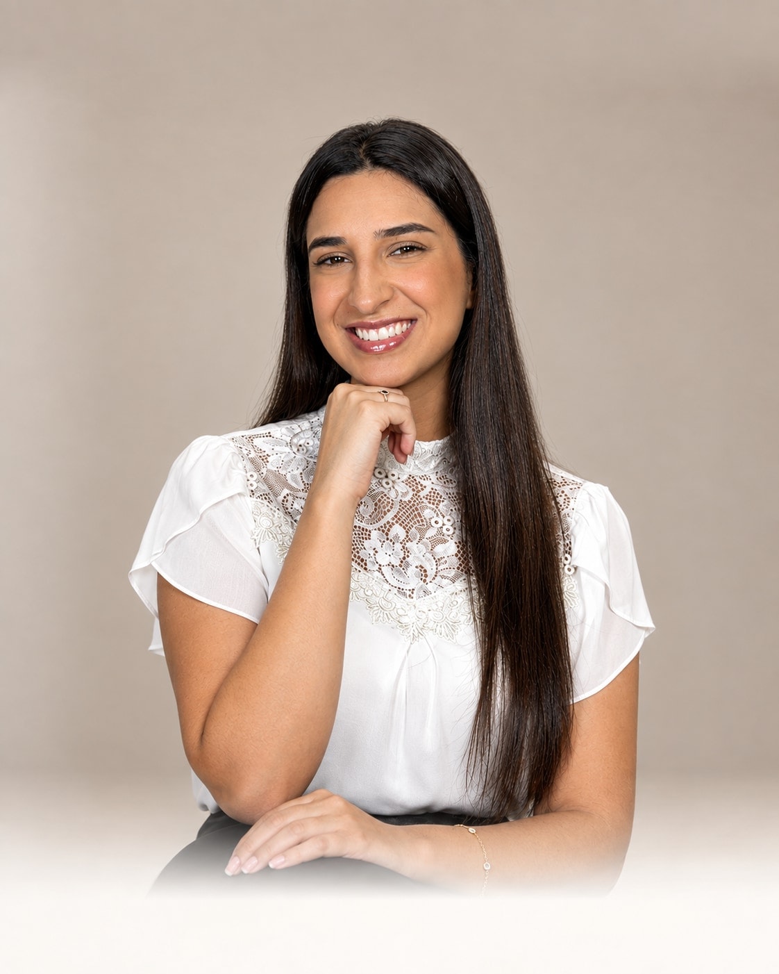 Letícia Oliveira, advogada especialista em leilões de imóveis